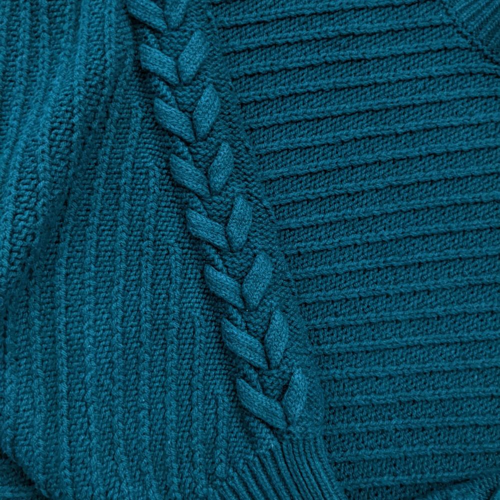 Vera Wang Forest Green Sweater, Mockneck, Batwing Sleeve, Size S - Picture 7 of 12